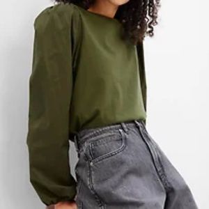 GAP Puff Sleeve Top Size small